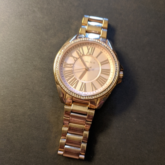 Michael Kors Watch & Bracelet Set - Picture 3 of 16
